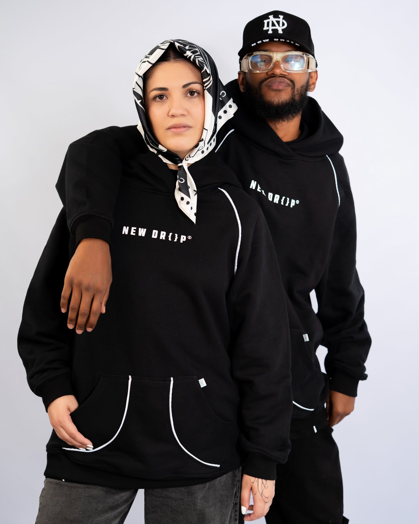 BLACK HODDIE RANGLAN